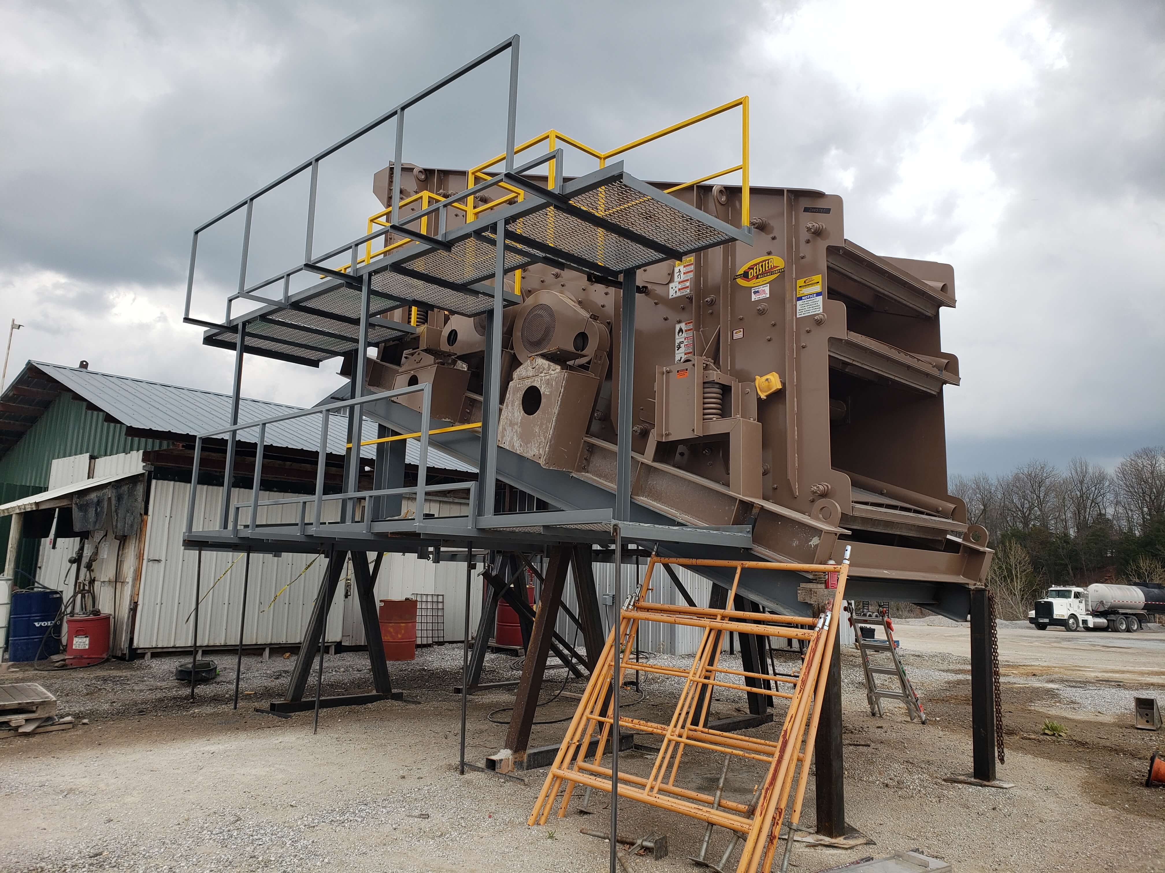 Mobile welding equipment in the field